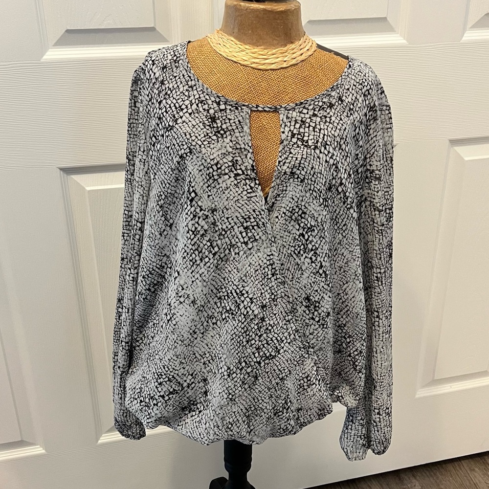 Vince Camuto blouse